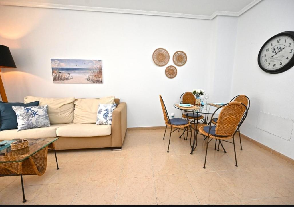 Beach Apartment Torrevieja Dış mekan fotoğraf